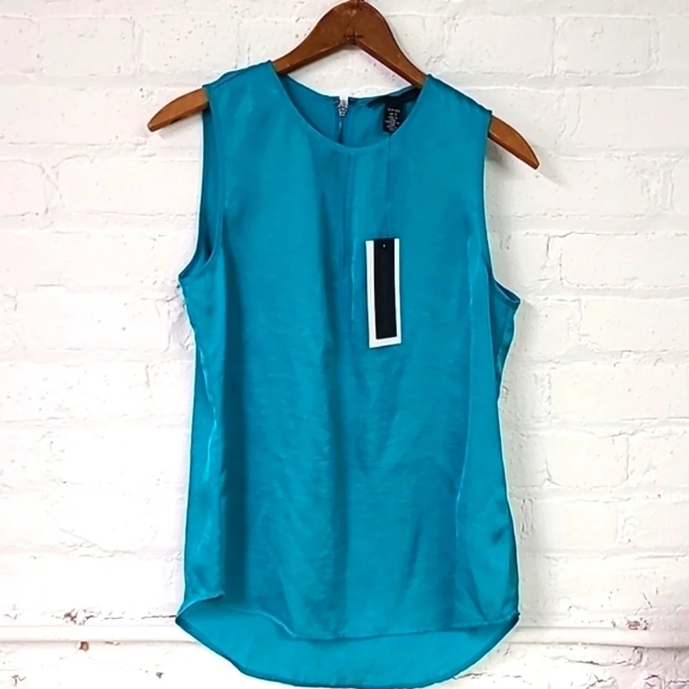 NWT Kenneth Cole Size Small